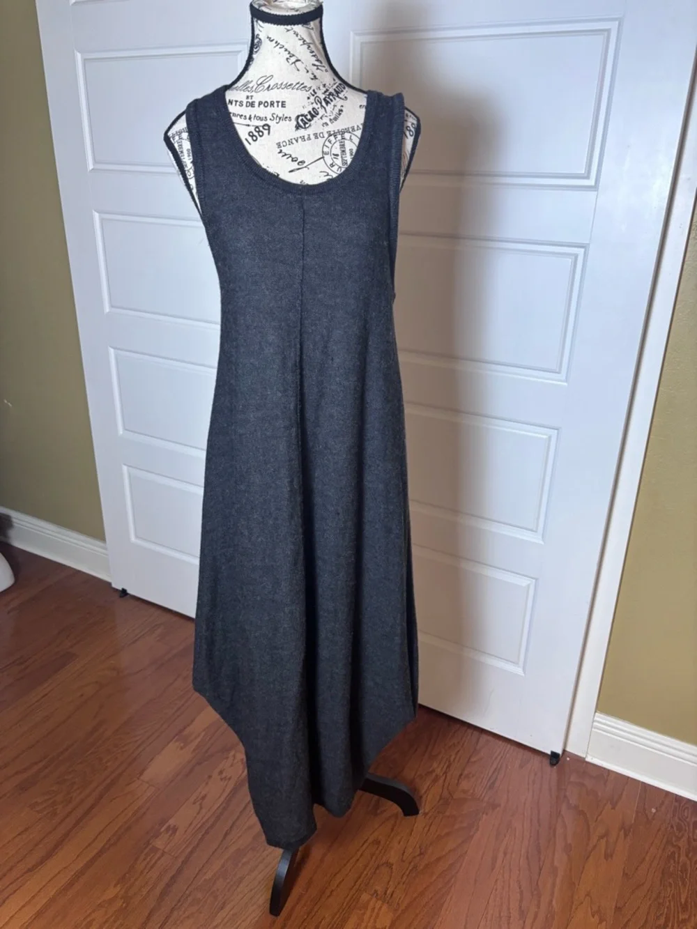 Women Sleeveless Charcoal Handkerchief Hem Maxi Dress Small